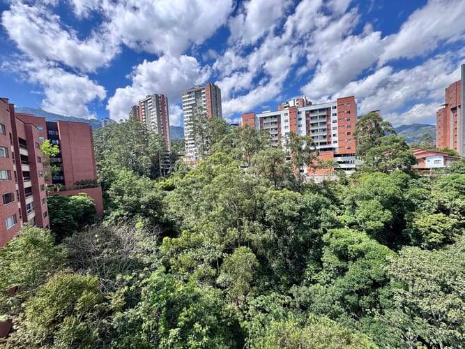 Apartamento de 2 alcobas en arriendo en El Poblado, Envigado, 80 m² · foto 16 de 16