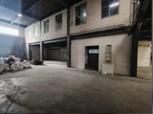 Bodega en arriendo en Suramérica, Itagüí, 2039 m² · foto 6 de 10