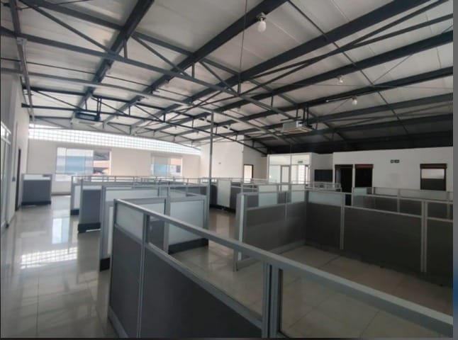 Bodega en arriendo en Suramérica, Itagüí, 2039 m² · foto 7 de 10