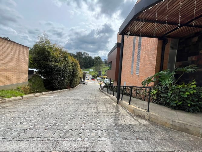 Local en arriendo en El Retiro, 900 m² · foto 6 de 13