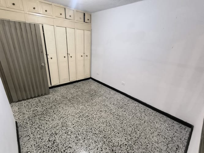 Apartamento de 5 alcobas en arriendo en Prados Del Sur, Cali, 90 m² · foto 13 de 24