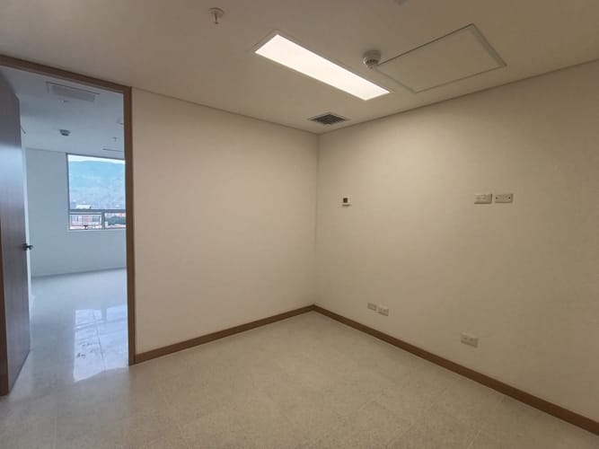 Consultorio en arriendo en Laureles, Medellín, 30 m² · foto 3 de 13