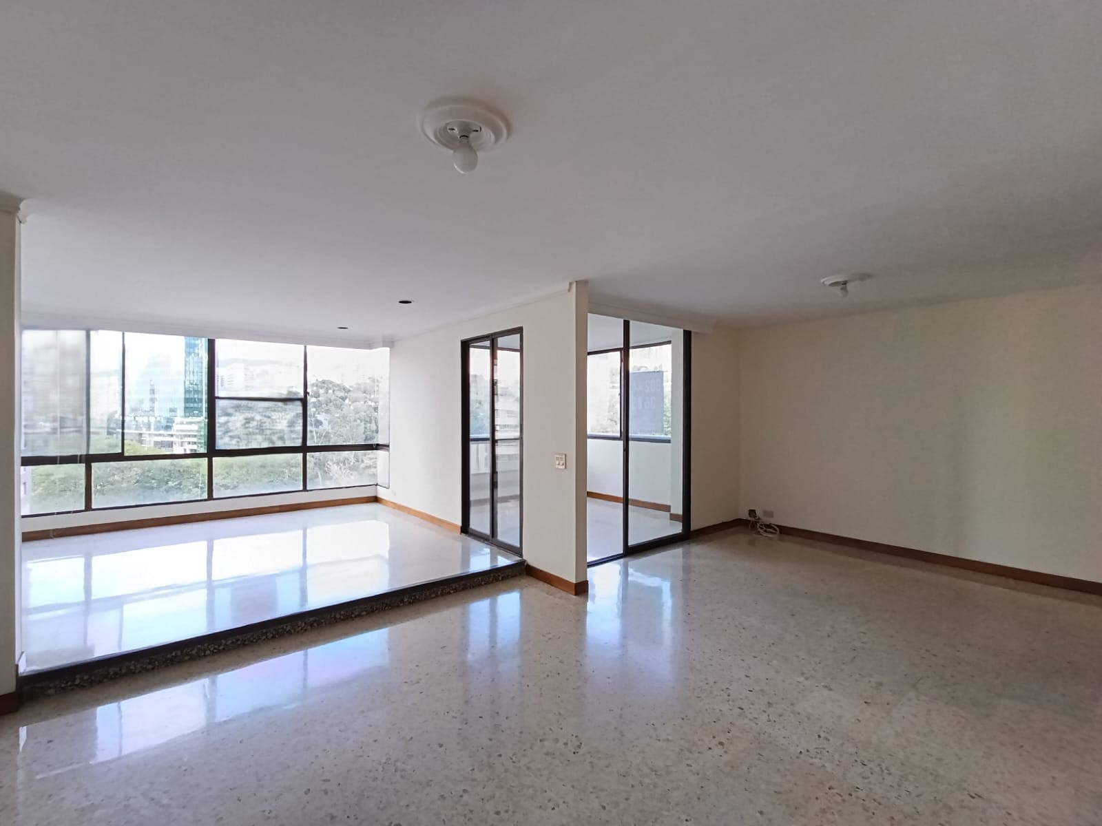 Apartamento en Arriendo en El Poblado, Medellín