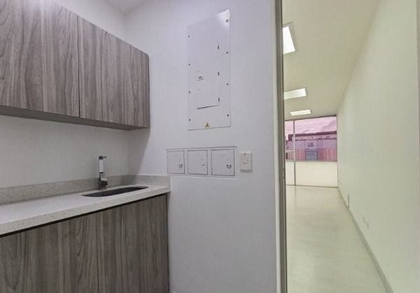 Oficina en arriendo en Mayorca, Sabaneta, 37 m² · foto 8 de 15