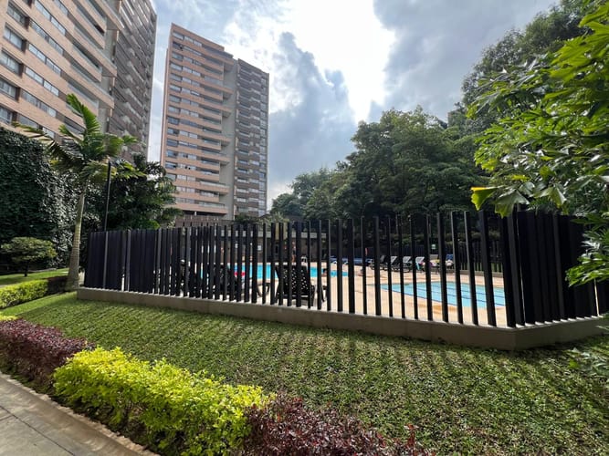 Apartamento de 3 alcobas en arriendo en Cumbres, Envigado, 91 m² · foto 2 de 20