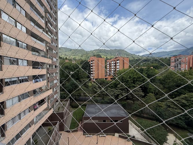 Apartamento de 3 alcobas en arriendo en Cumbres, Envigado, 91 m² · foto 20 de 20