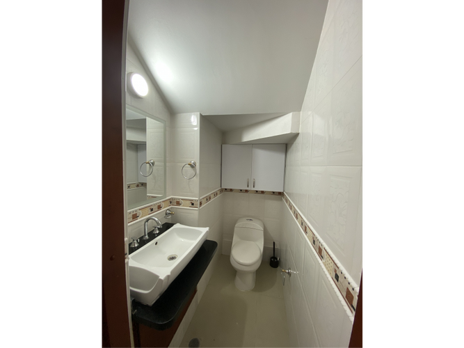 Casa de 5 alcobas en venta en El Ingenio, Cali, 221 m² · foto 7 de 24