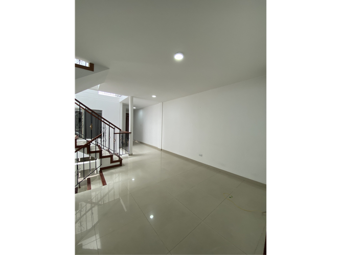 Casa de 5 alcobas en venta en El Ingenio, Cali, 221 m² · foto 12 de 24