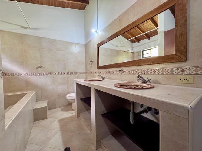 Casa de 4 alcobas en arriendo en Camino Verde, Envigado, 220 m² · foto 17 de 20