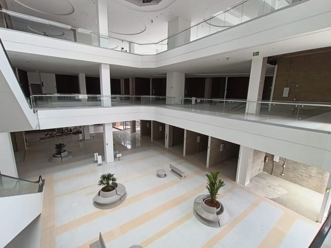Local en arriendo en Laureles, Medellín, 9 m² · foto 7 de 8