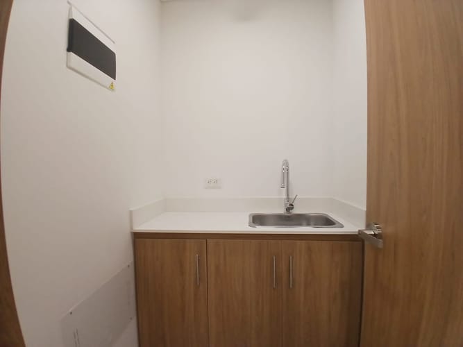Consultorio en arriendo en Laureles, Medellín, 30 m² · foto 7 de 8