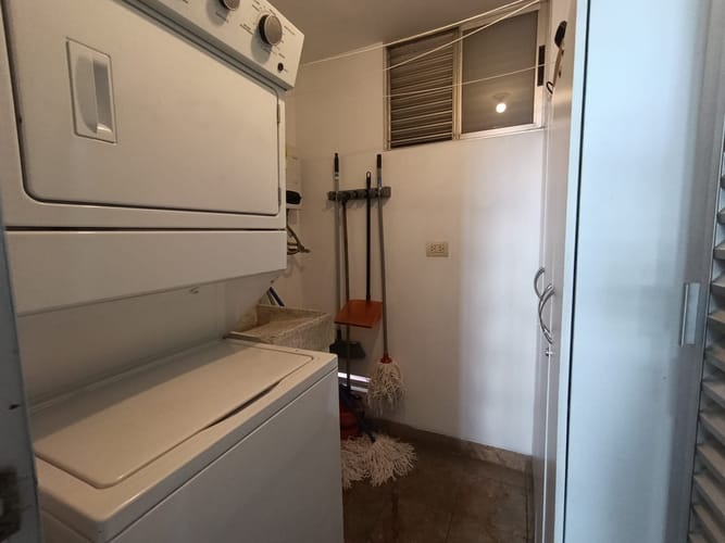 Apartamento de 2 alcobas en arriendo en El Poblado, Medellín, 117 m² · foto 7 de 15