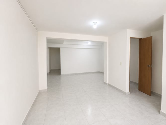 Local en arriendo en Los Naranjos, Envigado, 88 m² · foto 3 de 9