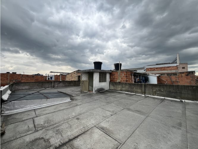 Casa en venta en La Giralda, Bogotá · foto 3 de 24