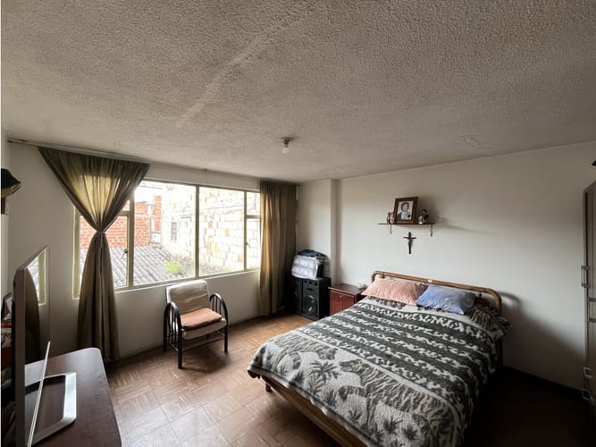 Casa en venta en La Giralda, Bogotá · foto 6 de 24