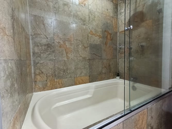 Apartamento de 2 alcobas en arriendo en El Poblado, Medellín, 117 m² · foto 15 de 15