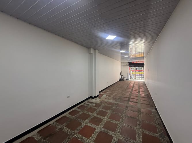 Local en arriendo en Bombona No.1, Medellín, 60 m² · foto 7 de 13