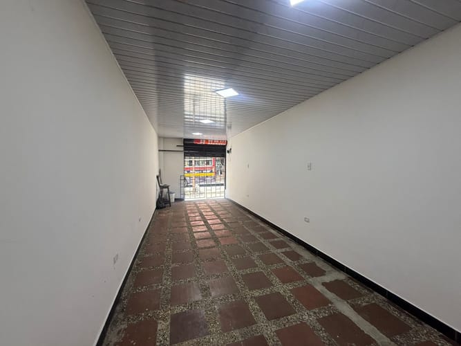 Local en arriendo en Bombona No.1, Medellín, 60 m² · foto 8 de 13