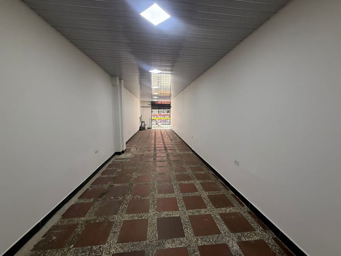 Local en arriendo en Bombona No.1, Medellín, 60 m² · foto 9 de 13