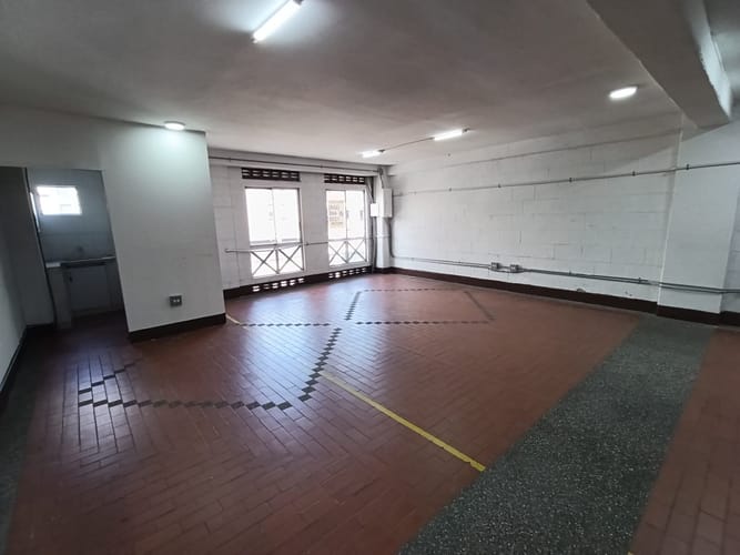Bodega en arriendo en Cristo Rey, Medellín, 160 m² · foto 5 de 12