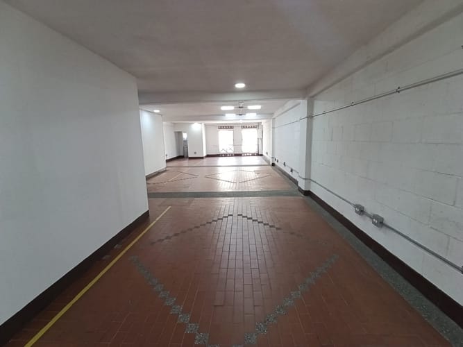 Bodega en arriendo en Cristo Rey, Medellín, 160 m² · foto 12 de 12