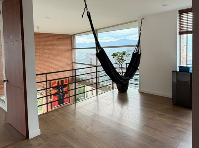 Apartamento de 3 alcobas en arriendo en El Poblado, Medellín, 177 m² · foto 12 de 17