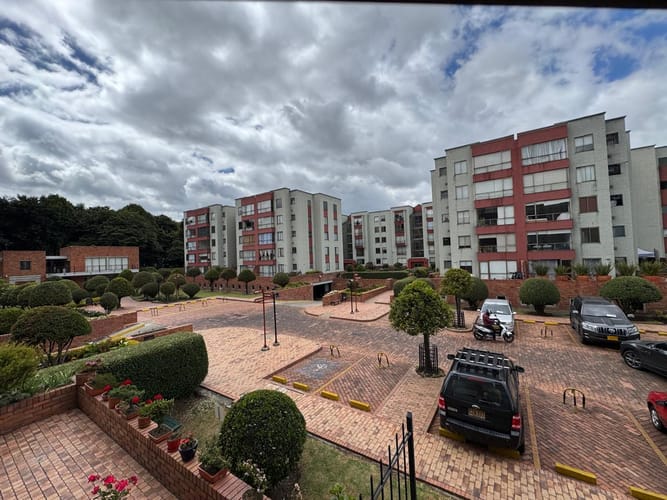 Apartamento de 3 alcobas en arriendo en San Bernardo, Bogotá, 75 m² · foto 4 de 20