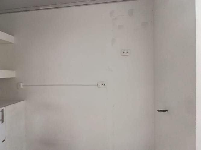 Consultorio en arriendo en Las Vegas, Envigado, 37 m² · foto 8 de 9