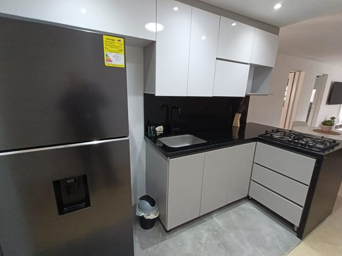 Apartamento de 4 alcobas en arriendo en Laureles, Medellín, 130 m² · foto 4 de 18