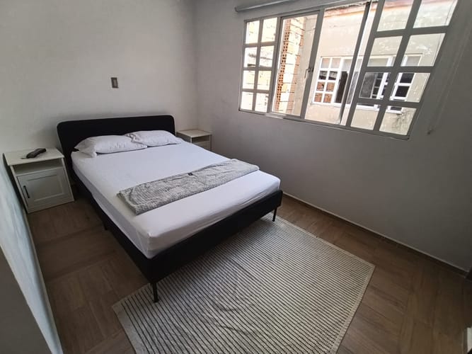 Apartamento de 4 alcobas en arriendo en Laureles, Medellín, 130 m² · foto 12 de 18