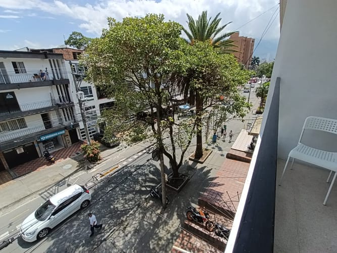 Apartamento de 4 alcobas en arriendo en Laureles, Medellín, 130 m² · foto 13 de 18