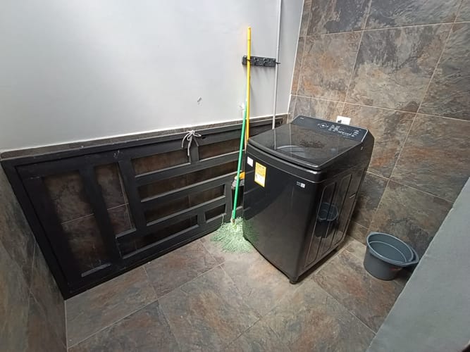 Apartamento de 4 alcobas en arriendo en Laureles, Medellín, 130 m² · foto 15 de 18