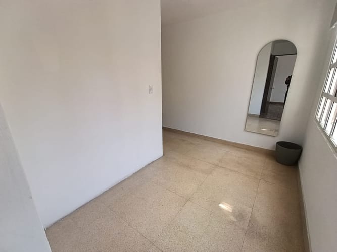 Apartamento de 4 alcobas en arriendo en Laureles, Medellín, 130 m² · foto 18 de 18