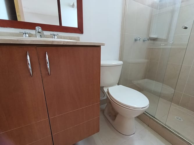 Apartamento de 3 alcobas en arriendo en Las Lomas, Medellín, 138 m² · foto 17 de 20