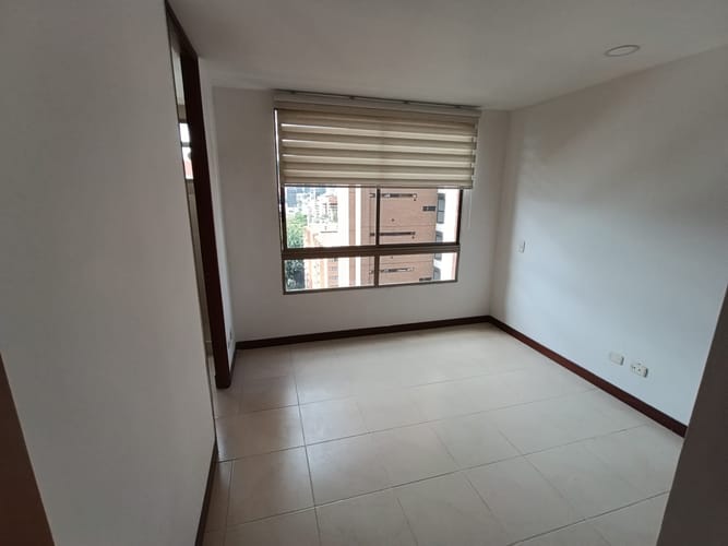 Apartamento de 3 alcobas en arriendo en Las Lomas, Medellín, 138 m² · foto 19 de 20
