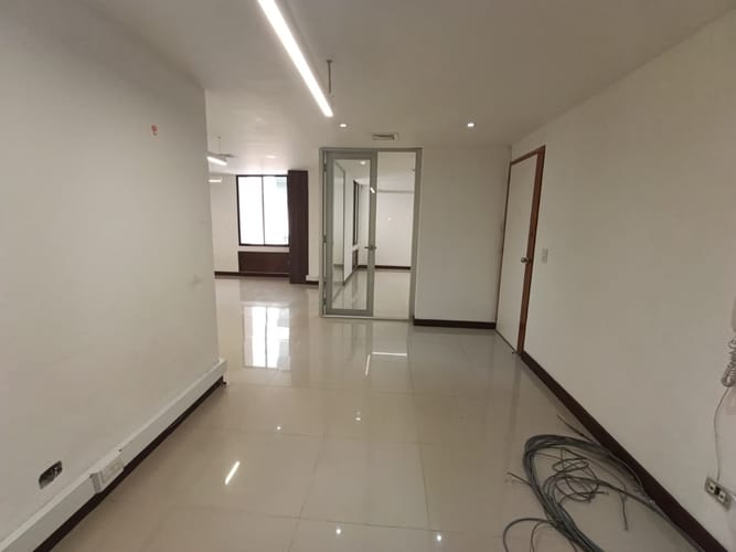 Oficina en arriendo en El Poblado, Medellín, 38 m² · foto 2 de 12