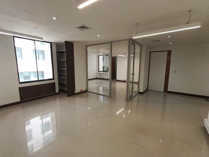 Oficina en arriendo en El Poblado, Medellín, 38 m² · foto 8 de 12