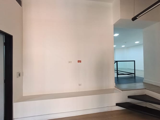Oficina en arriendo en El Poblado, Medellín, 142 m² · foto 6 de 20