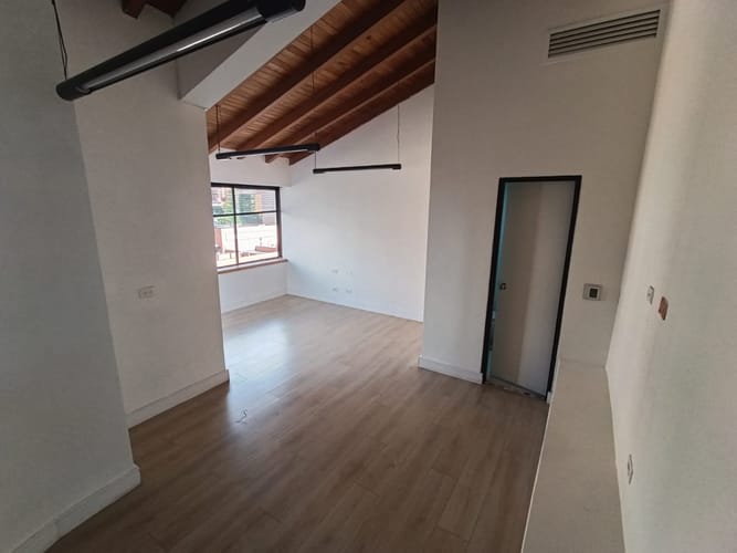 Oficina en arriendo en El Poblado, Medellín, 142 m² · foto 8 de 20