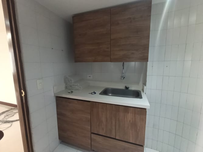 Oficina en arriendo en El Poblado, Medellín, 38 m² · foto 11 de 12