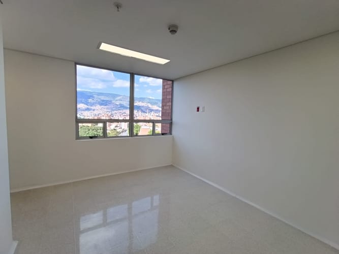 Consultorio en arriendo en Laureles, Medellín, 29 m² · foto 9 de 15