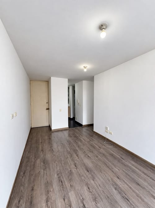 Apartamento de 3 alcobas en venta en Villas De Granada, Bogotá, 45 m² · foto 3 de 21