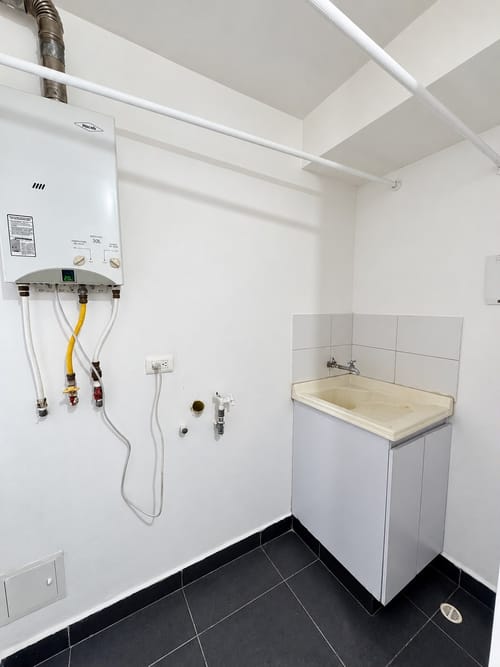 Apartamento de 3 alcobas en venta en Villas De Granada, Bogotá, 45 m² · foto 5 de 21