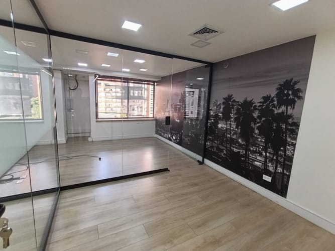 Oficina en arriendo en El Poblado, Medellín, 142 m² · foto 15 de 20