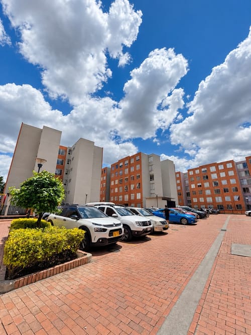 Apartamento de 3 alcobas en venta en Villas De Granada, Bogotá, 45 m² · foto 17 de 21