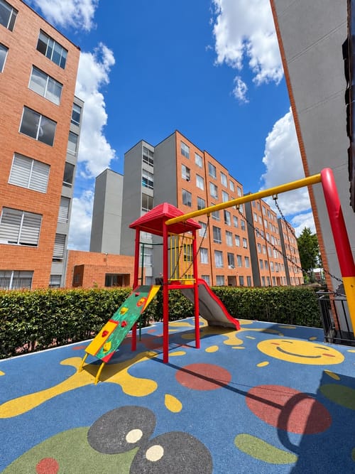 Apartamento de 3 alcobas en venta en Villas De Granada, Bogotá, 45 m² · foto 18 de 21