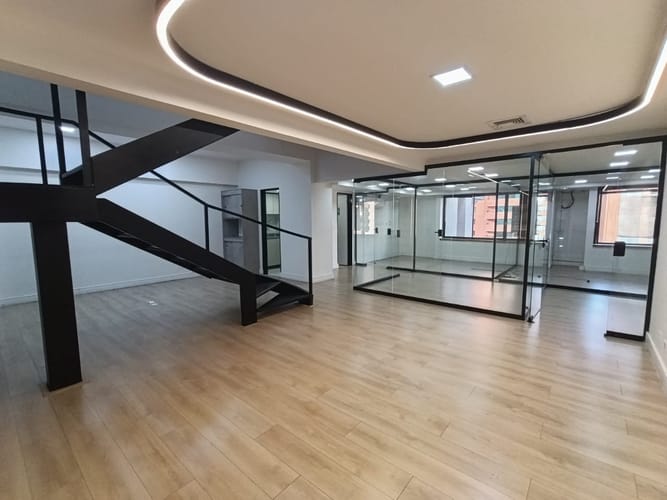Oficina en arriendo en El Poblado, Medellín, 142 m² · foto 17 de 20