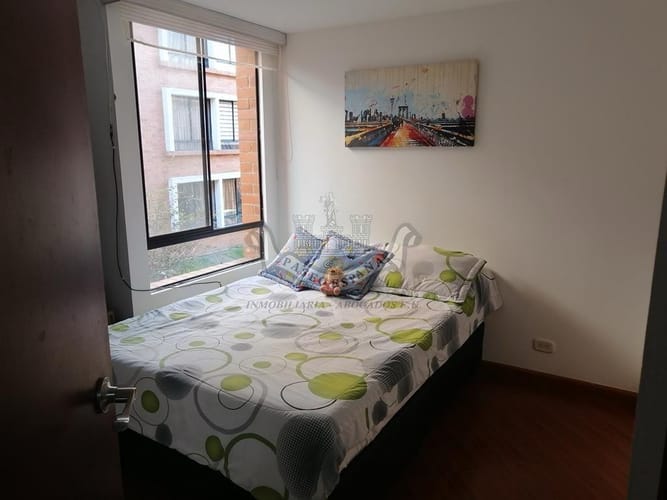 Apartamento de 3 alcobas en venta en Villa Alcazar, Bogotá, 60 m² · foto 5 de 8