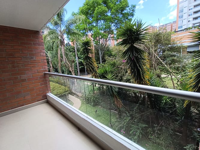 Apartamento de 3 alcobas en arriendo en Loma Del Escobero, Envigado, 116 m² · foto 7 de 15