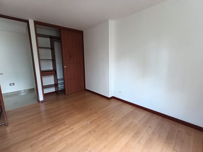 Apartamento de 3 alcobas en arriendo en Loma Del Escobero, Envigado, 116 m² · foto 12 de 15